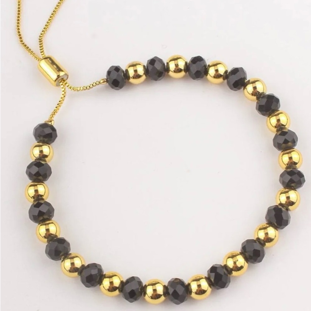 ⭐️Elegant Gold and Black Beaded Bracelet